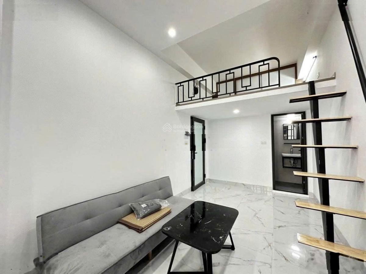 Chỉ có 1! Nhà dòng tiền Phú Diễn 42m2*5T*7 ngủ, DT 300tr, dân xây ở ngay, sổ đẹp, chỉ 7.8 tỷ