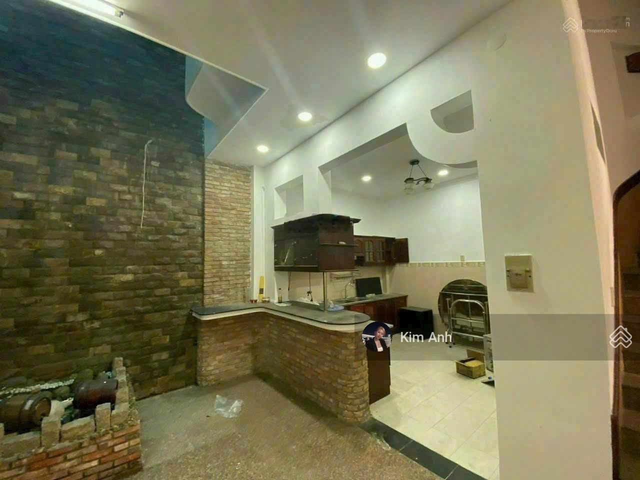 Bán căn BTCT, khu bên sông, đường 23 Hiệp Bình Chánh, bề ngang 8m nằm trong dãy biệt thự vip