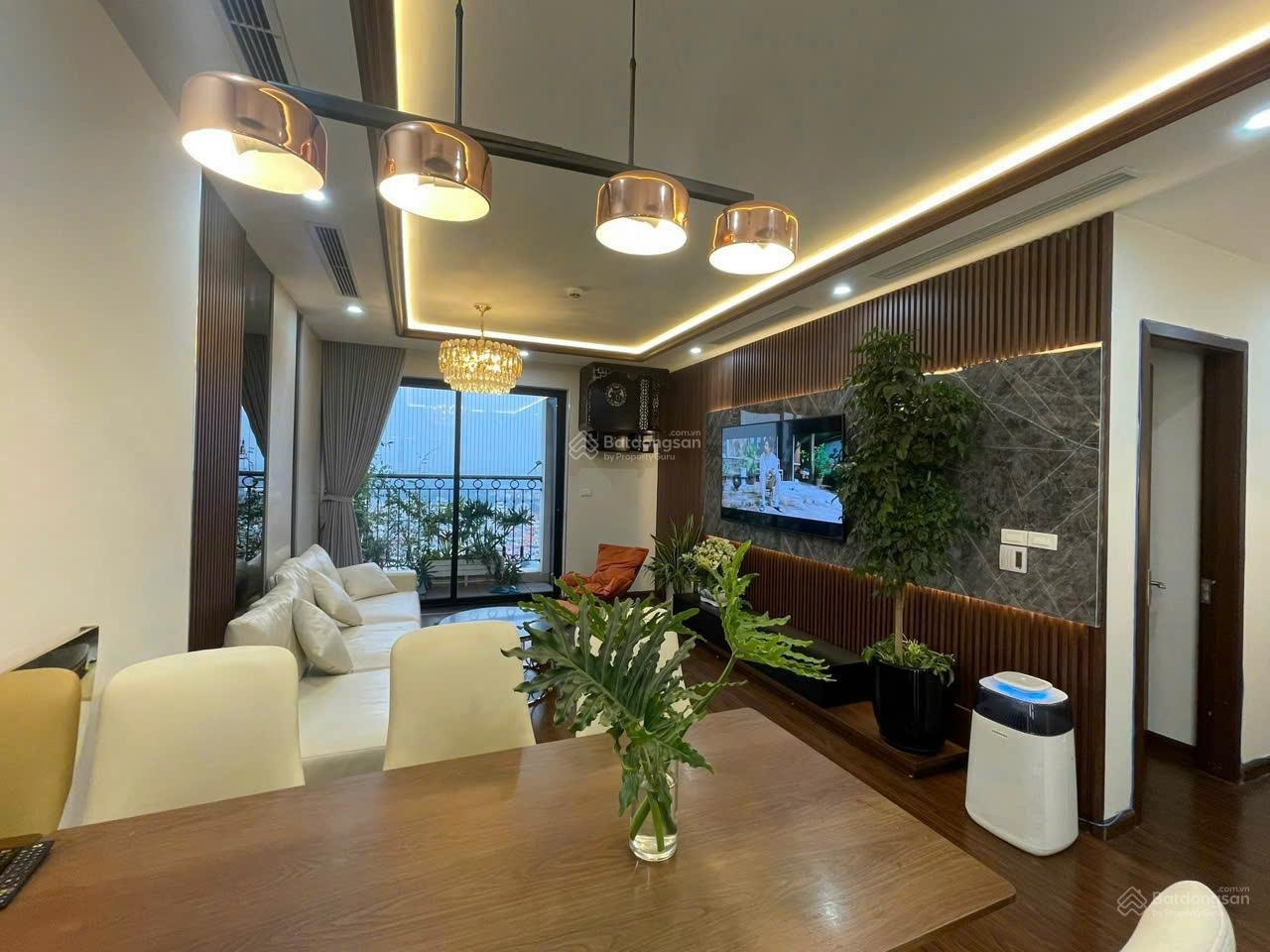 Chính chủ cần bán căn hộ đẹp tại Chelsea Park, 9,7 tỷ, 98m2, 3PN, 2WC, Cầu Giấy LH: 0971864994