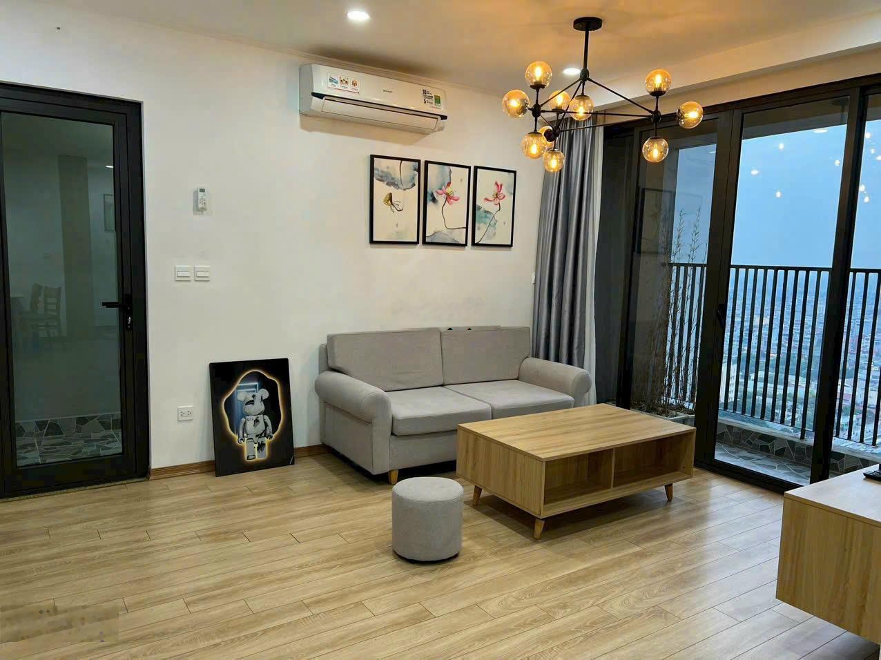 Cho thuê CC 2PN, 2WC, 72m2, giá cực chất 16 triệu tại Duy Tân, Dịch Vọng Hậu, Cầu Giấy, HN