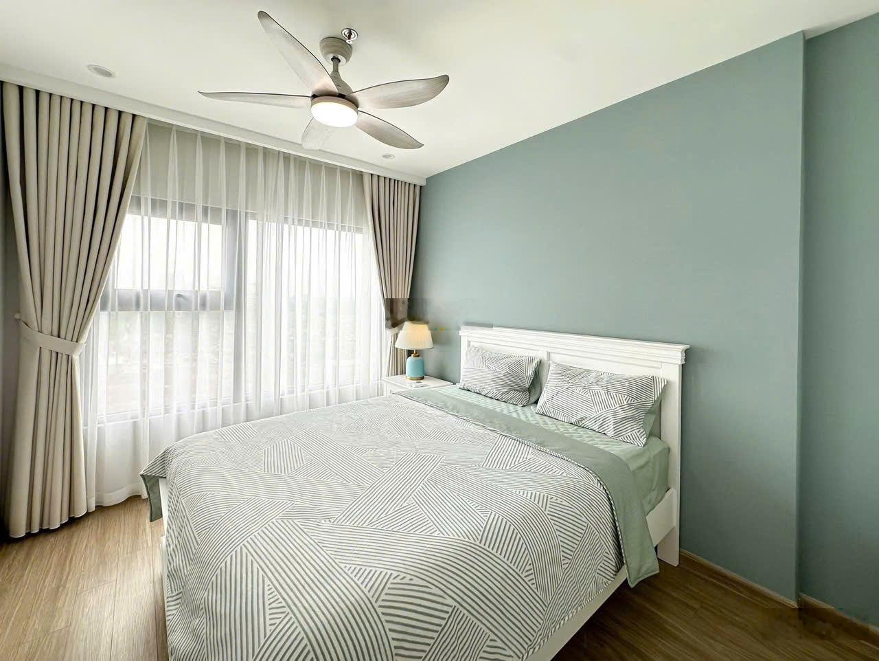 Chính chủ cần cho thuê giá 8tr/tg với căn hộ 1N+ ,nhà hướng đẹp mới tinh lh: 0978121028