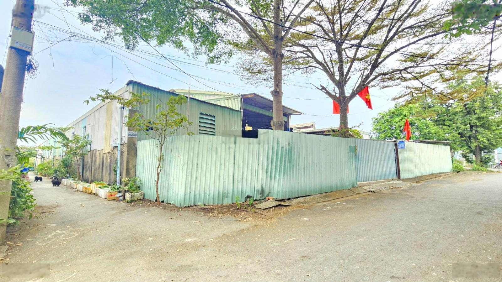 Bán đất mặt tiền đường gần Vinhomes Quận 9. Lô góc 2 mặt tiền 890m2