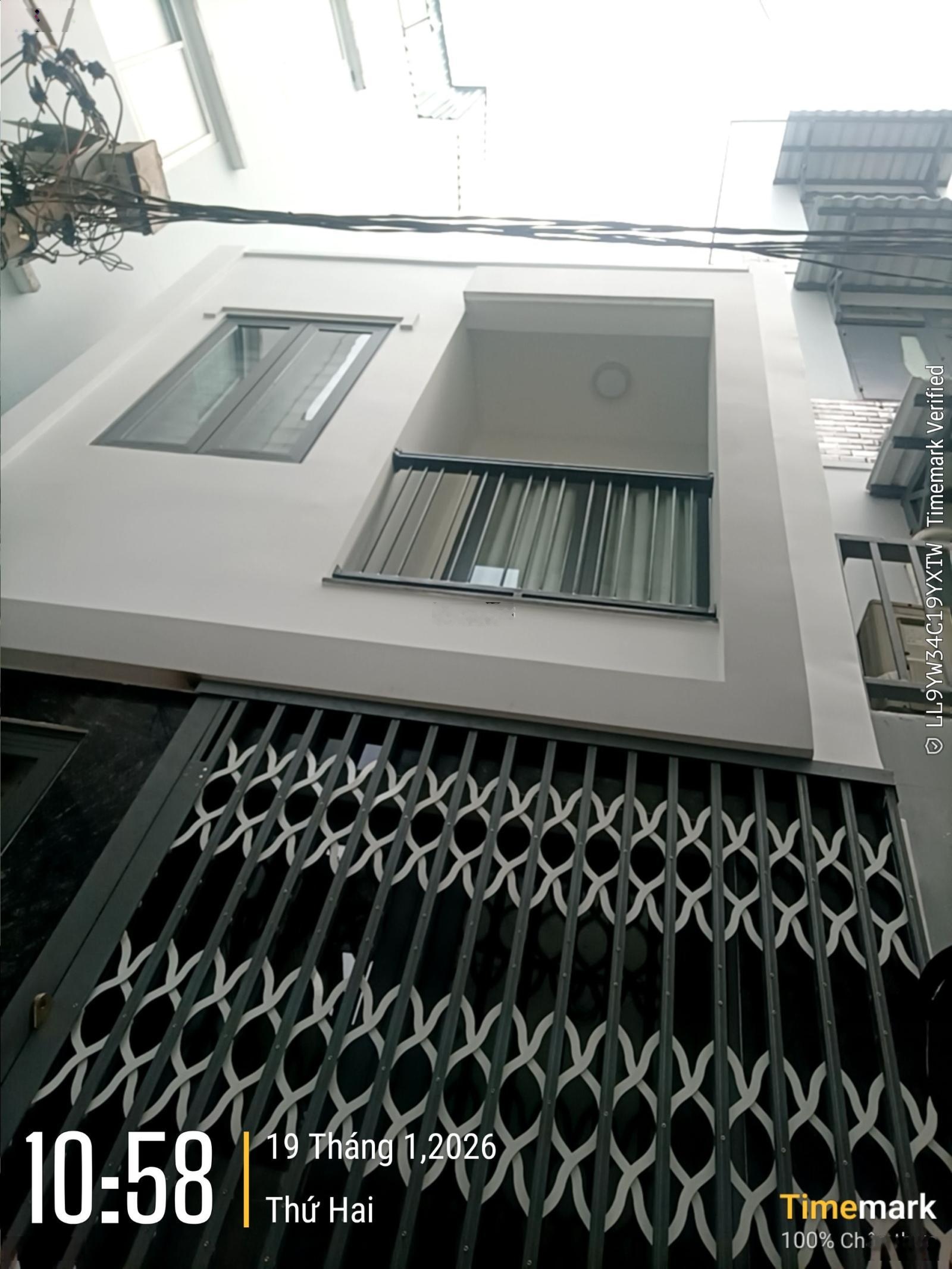 Bán nhà 737 / Ni Sư Huỳnh Liên phường 10 DT 3.65 x7m, 2 tầng. Nhà mới giá 3tỷ9 TL 0397699707 Tư