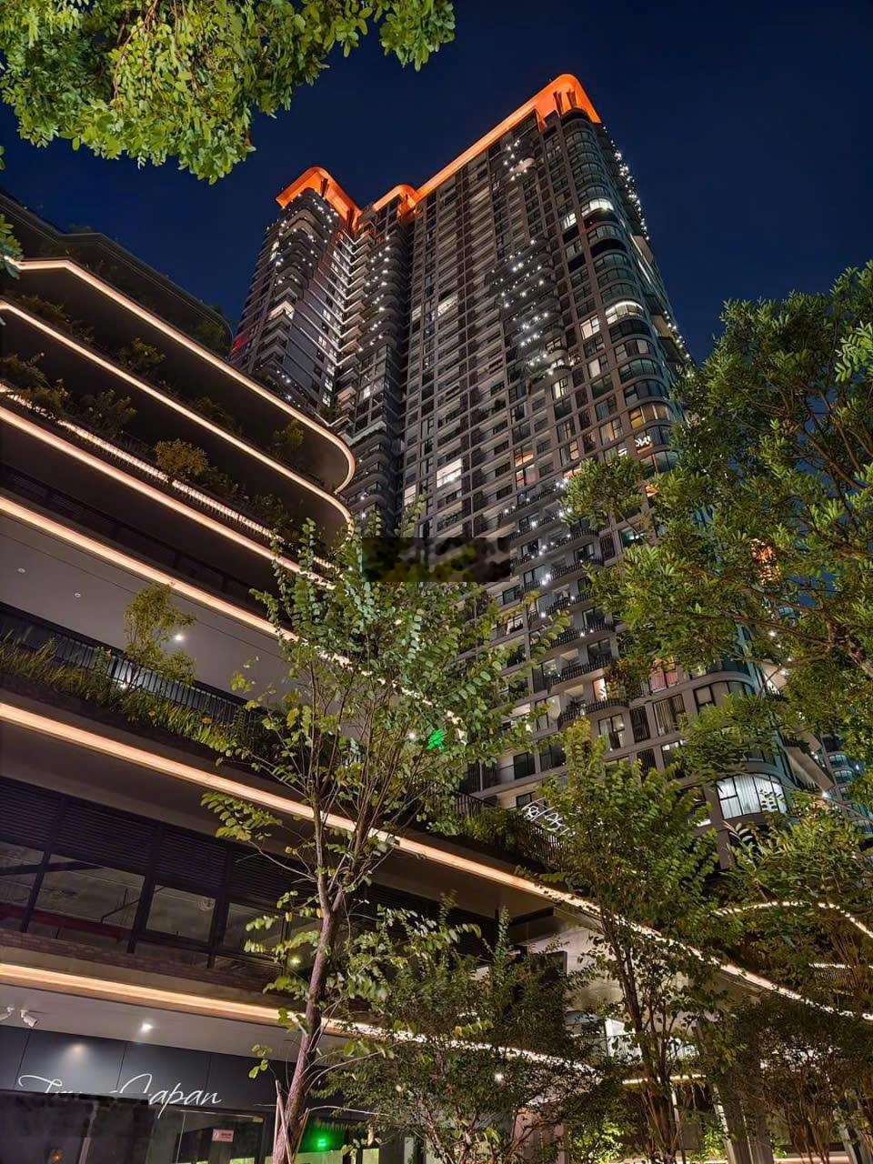 Chính chủ gửi bán căn 3 p ngủ, 2 vệ sinh diện tích 86m2 tòa Landmark Khu đô thị Ecopark Hưng Yên