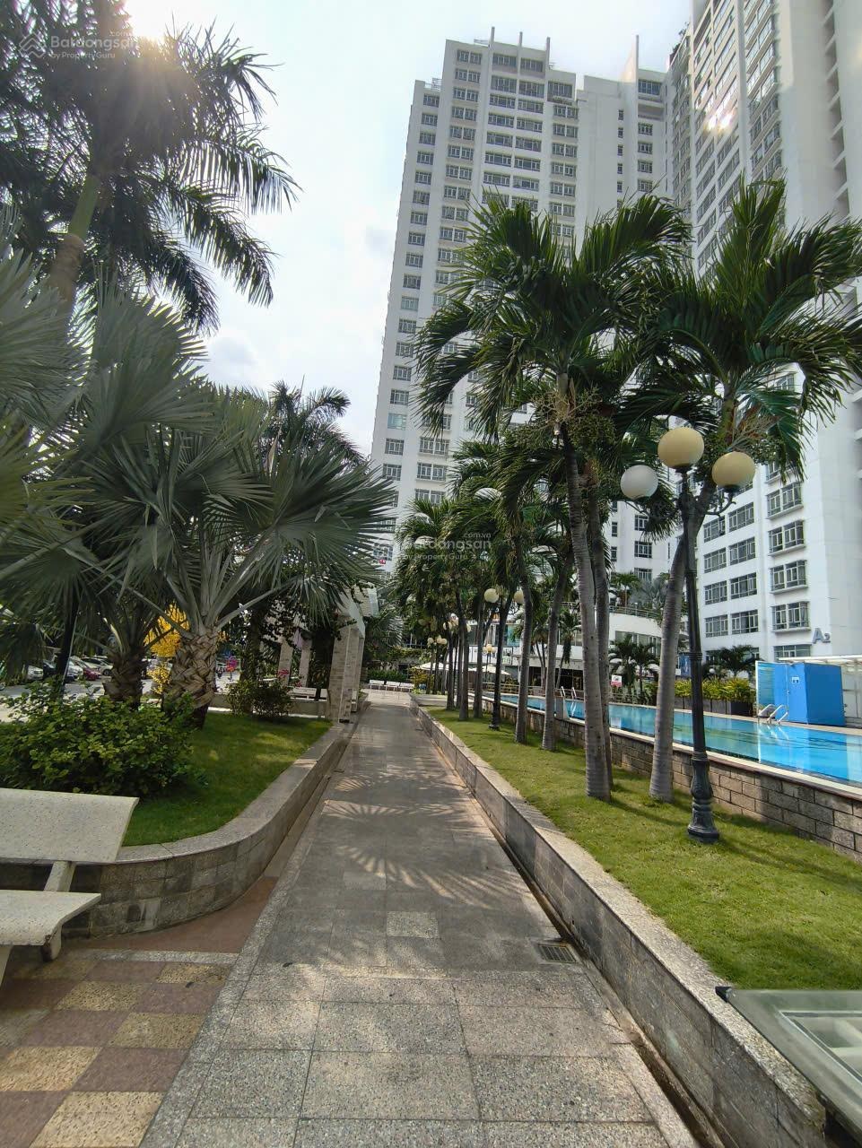 Cần bán căn hộ Hoàng Anh An Tiến, 96m2 2PN, tặng nội thất Giá 3.75 tỷ LH Ms Viêm 0938971212