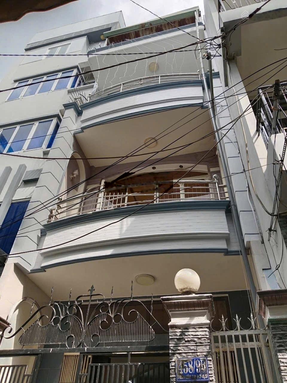 Nhà trệt 2 lầu đường phan văn trị phường 7 quận 5