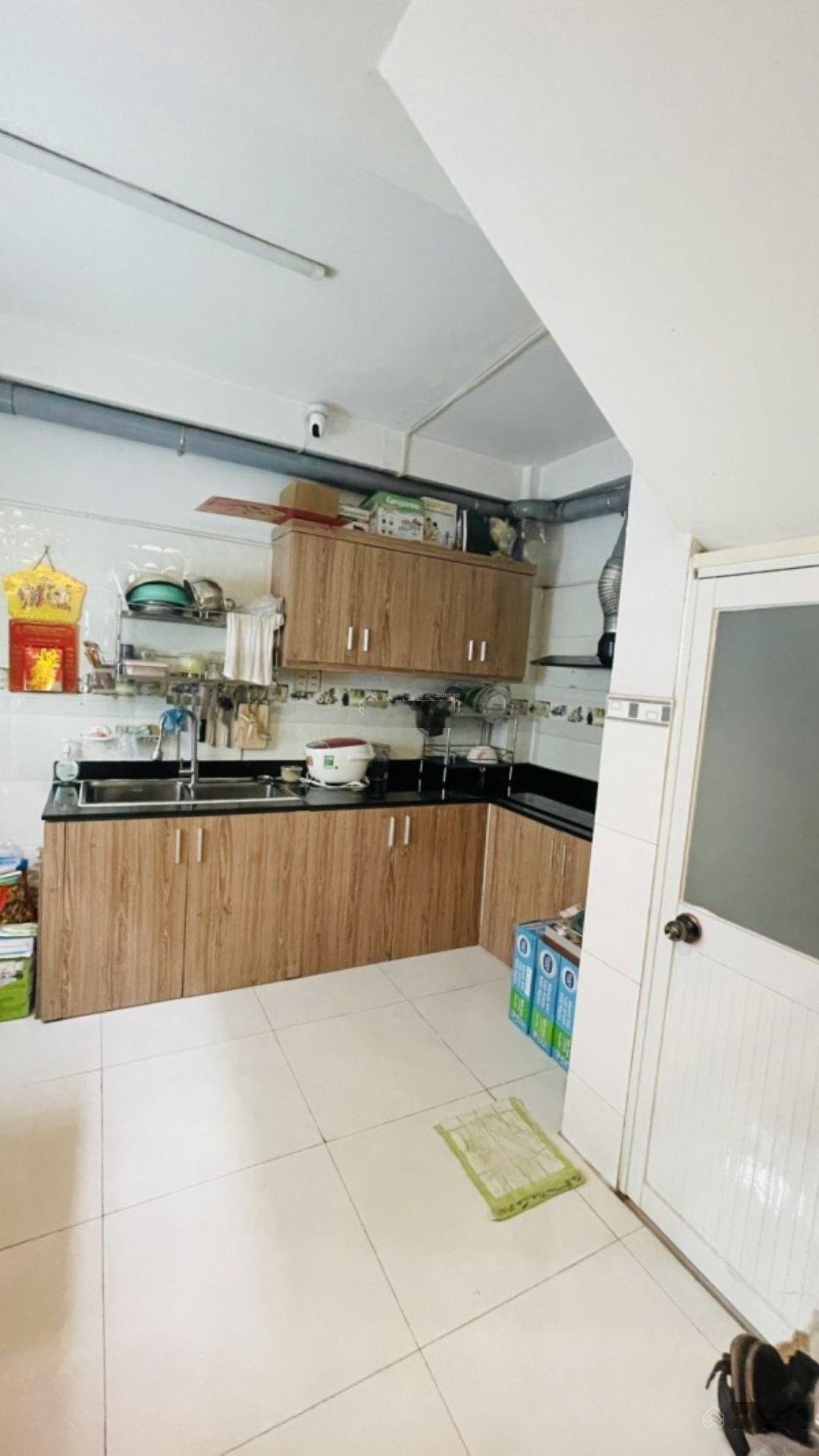 Âu Dương Lân Q8 - 5 tầng BTCT - 6 PN - Sát Q5 - 7.4 tỷ