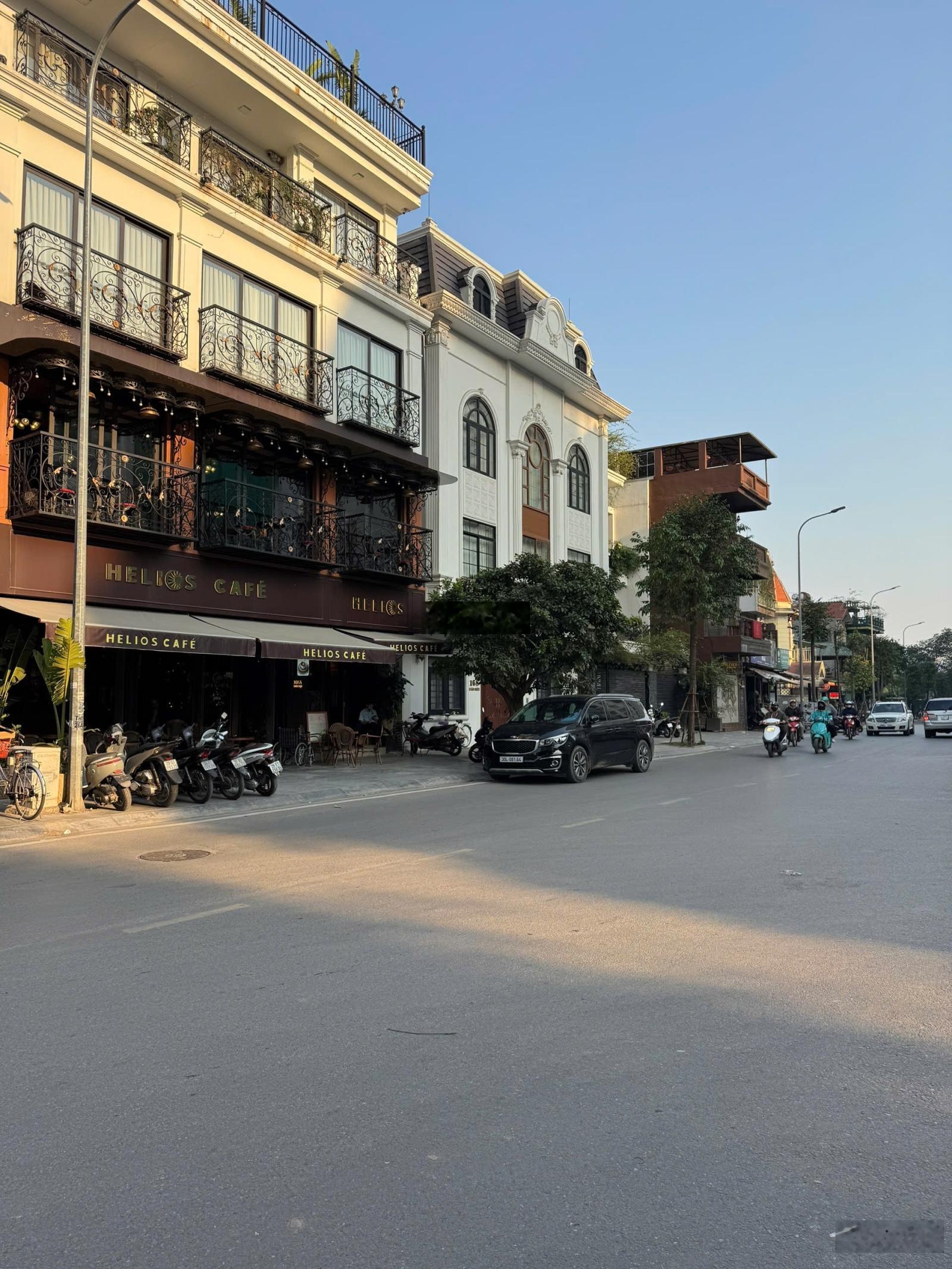 Bán Nhà Mặt Phố Xã Đàn,120m2x9T có hầm,nhà như khách sạn 5S,vỉa hè đường 2 chiều 50m,sổ đẹp nét!!!