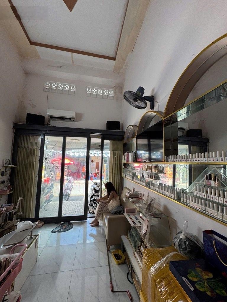 Bán NP mặt phố Nguyễn Nhữ Lãm, 7,1 tỷ, 39m2, 1PN, 2WC, Q.Tân Phú, HCM