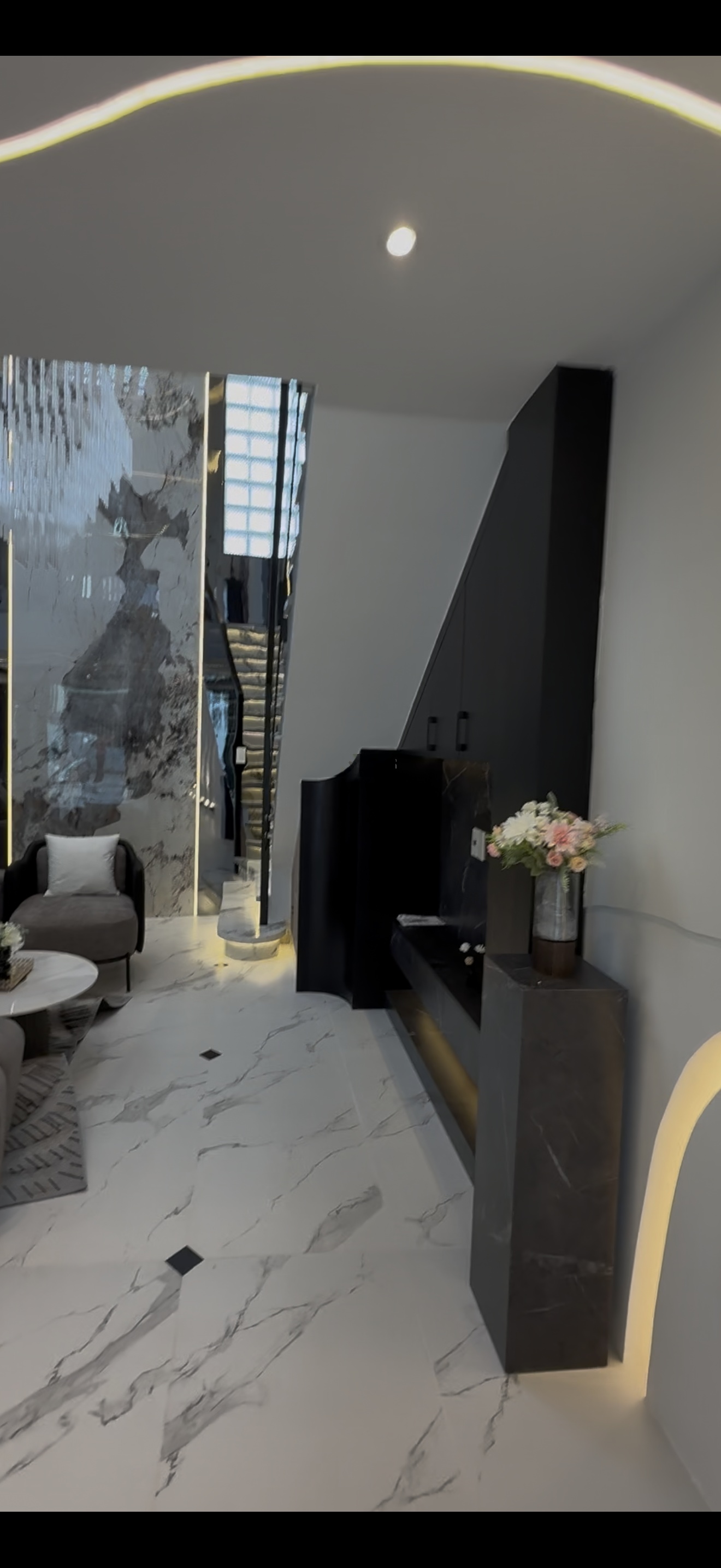 Nhà 3,5lầu mới hxh đường lê văn thọ, quận-gv