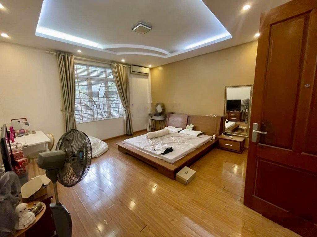 Ba đình-ngọc hà-gần mặt ngõ ô tô tránh-dân xây- 6 ngủ-đẹp -sang-xịn-kinh doanh- văn phòng-giá trị