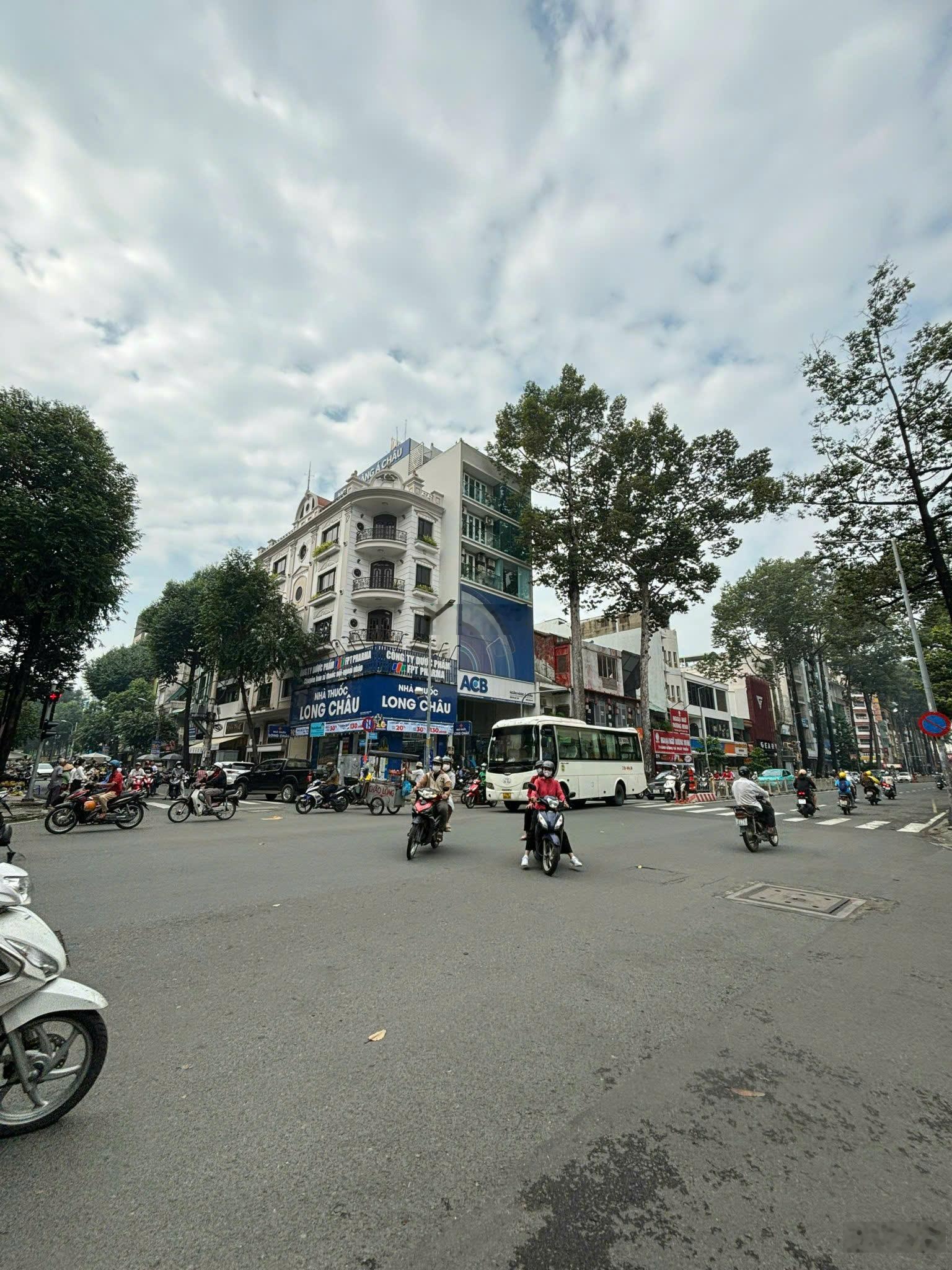 Bán nhà góc 2MT Trần Hưng Đạo - Bùi Hữu Nghĩa P. 5 Q. 5, DT 4.6x21m NH8m, hầm 5 tầng - giá 78 tỷ