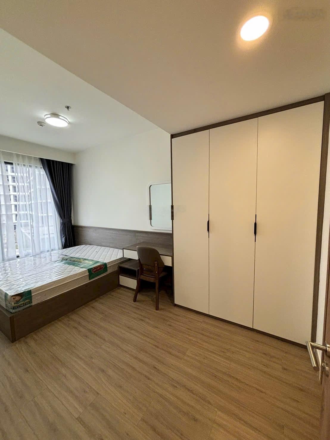 Cho thuê căn hộ The Glory 2PN,2WC View hồ bơi Giá 16 triệu ( Bao phí quản lý )