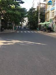 Bán nhà vị trí vàng - gần biển & phố tây diện tích 85m2, 4 tầng - giá 23 tỷ