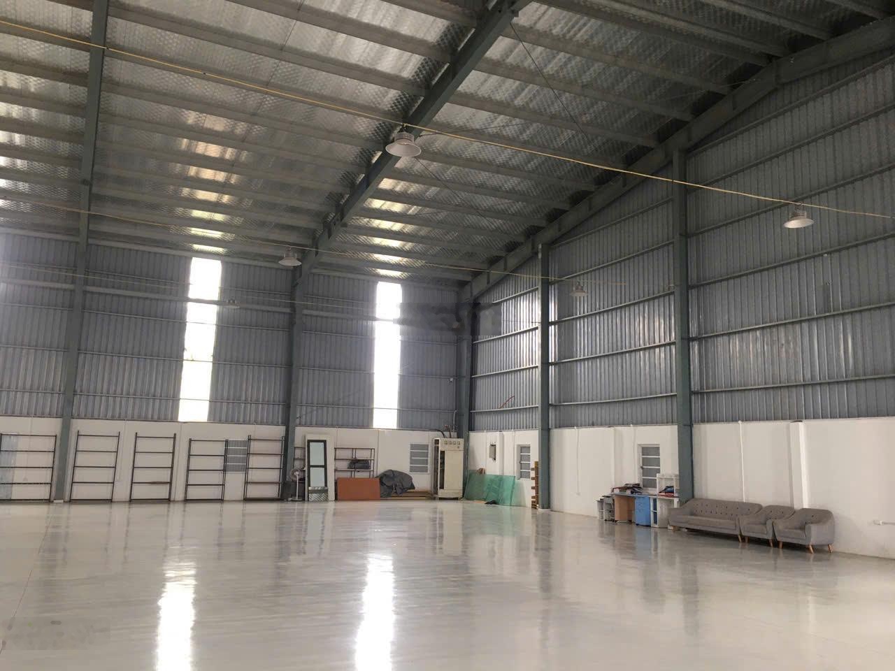 Cho thuê nhà xưởng tại thôn Thái Lai Xã kim Anh 800m2, PCCC tự động kho đẹp giá 90k/m2 0989031677