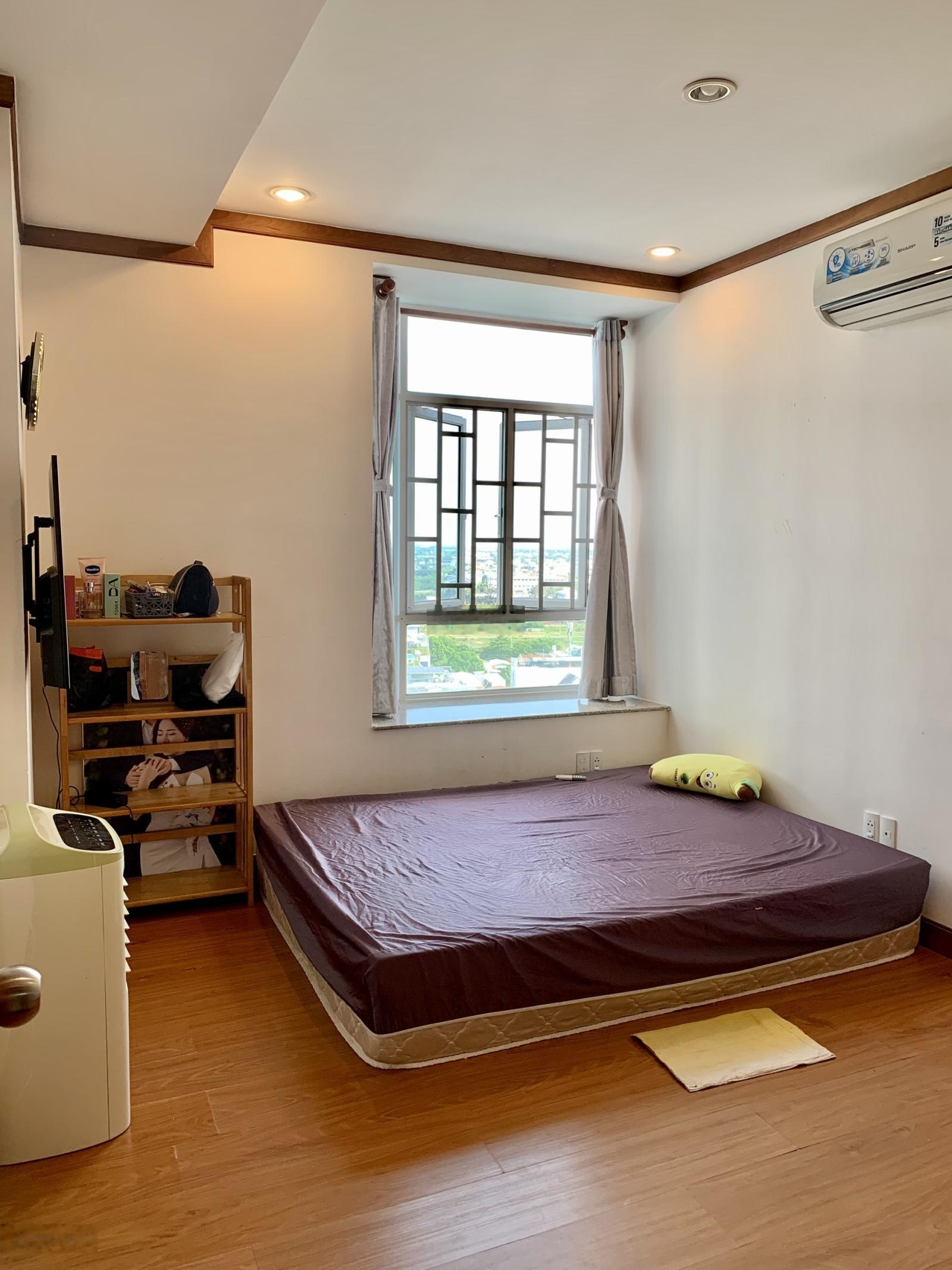 Mua nhà trước tết anh chị ơi 3,75 tỷ căn 2pn gold house nhà bè