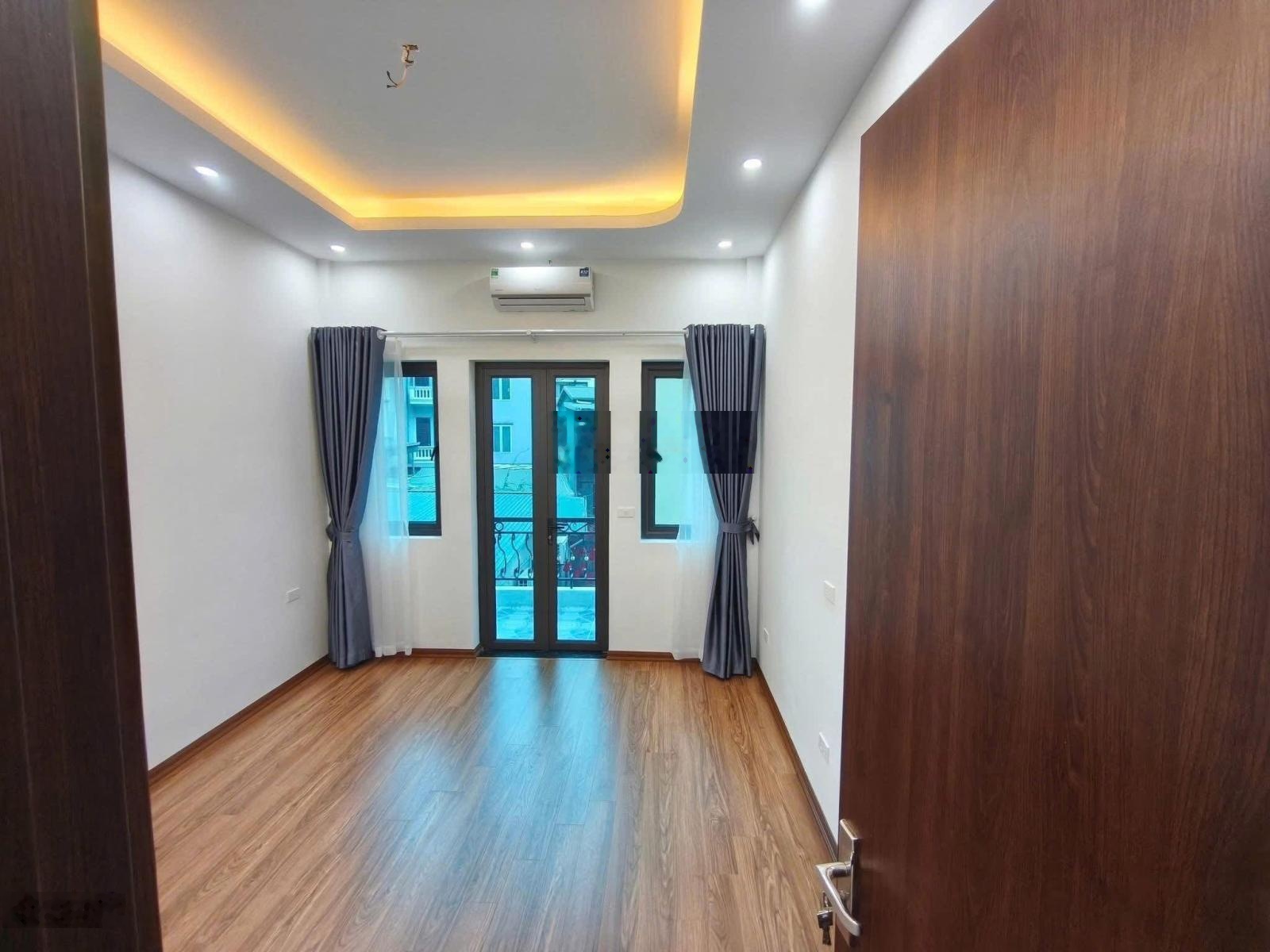 Bán nhà 50m2 Xuân La - Tây Hồ, 4 tầng, ô chờ thang máy, ngõ thông, 2 thoáng, giá 11.6 tỷ