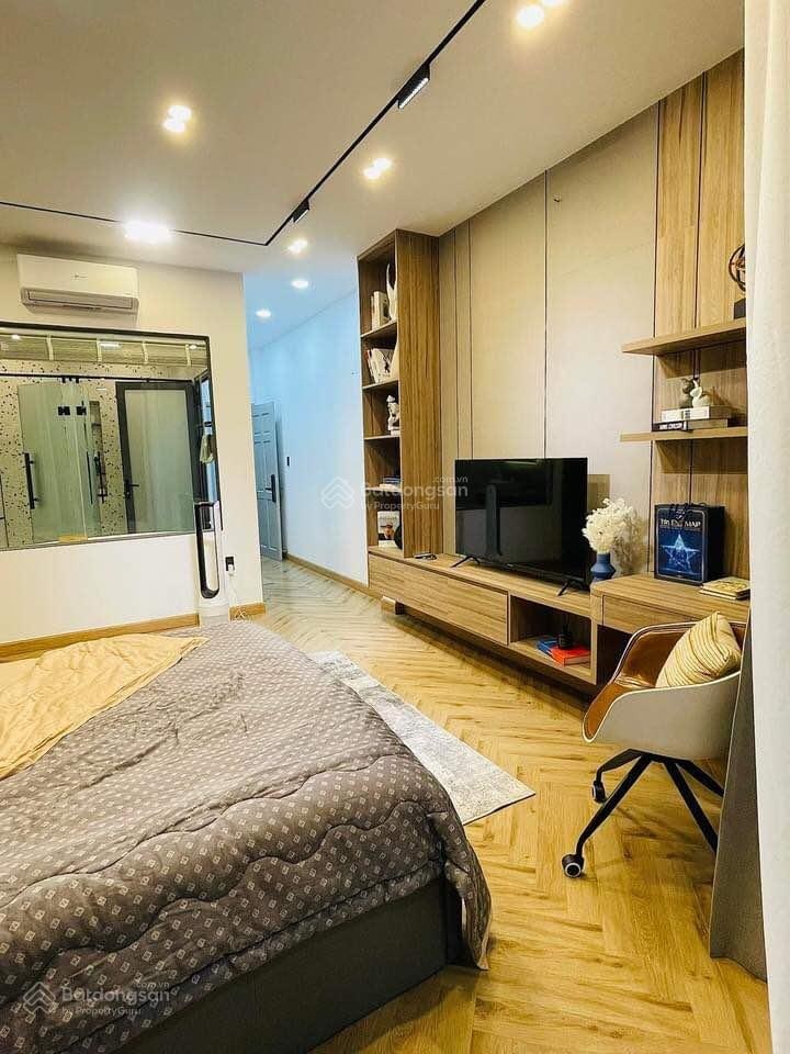 Siêu hiếm ngang 5,5m khu Mạc Đĩnh Chi, Đa Kao 5,5x12m 5 tầng tặng nội thất. Chỉ 11,5 tỷ 0925049575