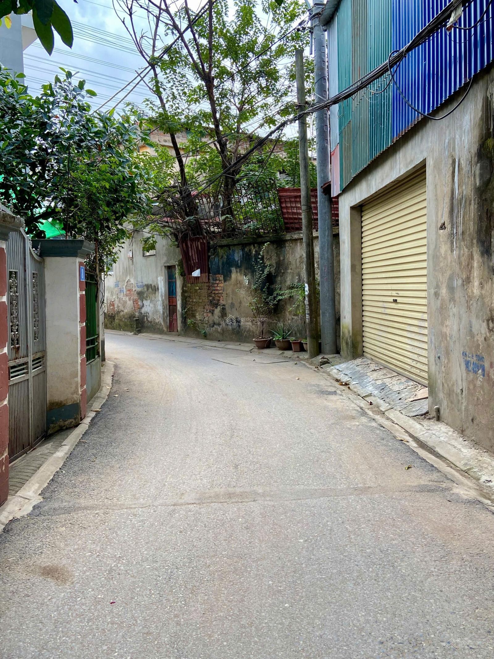 90m2 yên viên-mt 12m-10m ra oto-3 lối vào siêu thoáng-gần đặng công chất-gần cụm trường học