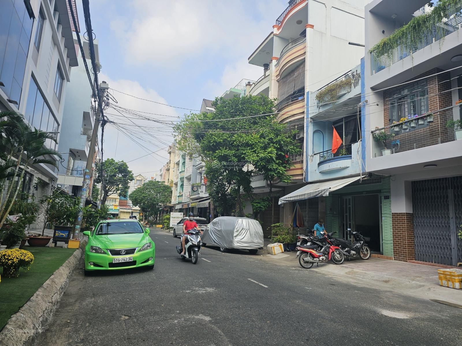 Chỉ hơn 7 tỷ. Góc 2 mặt tiền kinh doanh đối diện Aeon Tên Lửa. Sẵn dòng tiền hơn 25tr/th