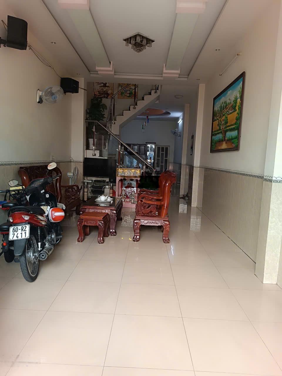 Bán mt đường d10 - 9pn, 10wc cho thuê tn cao (4mx25m)_ đúc 3.5 tấm [11.4 tỷ]