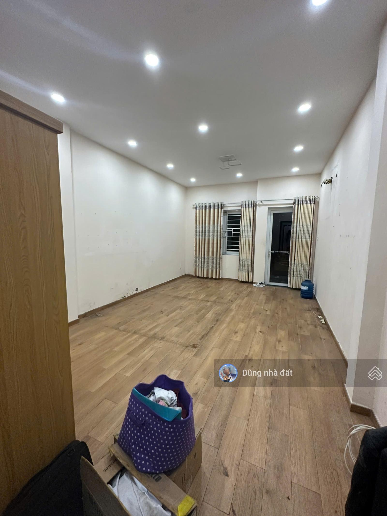 Bán nhà 5 tầng khu Cư Xá Nguyễn Hồng, P11, Bình Thạnh(4x18m) nhà 6PN, gần công viên chỉ 13.7tỷ TL