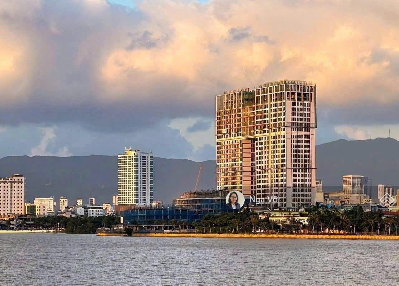 Căn hộ 1 pn Sun Ponte, view trực sông, tầng cao, sắp nhận bàn giao, vị trí đắc địa ngay cầu Rồng