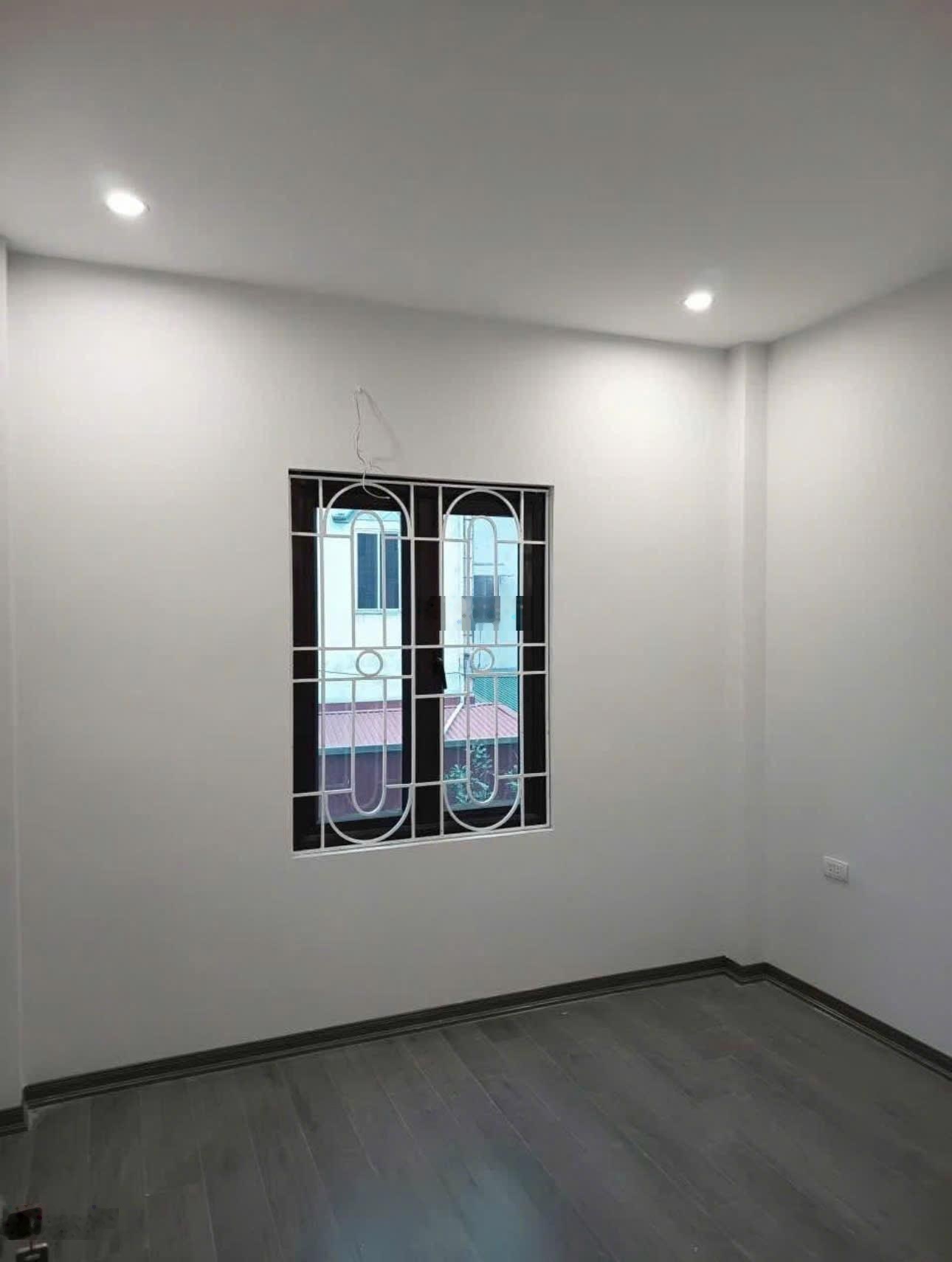 Bán nhà chính chủ xây 4 tầng đẹp cực chắc chắn , hoàn thiện đẹp ở ngay