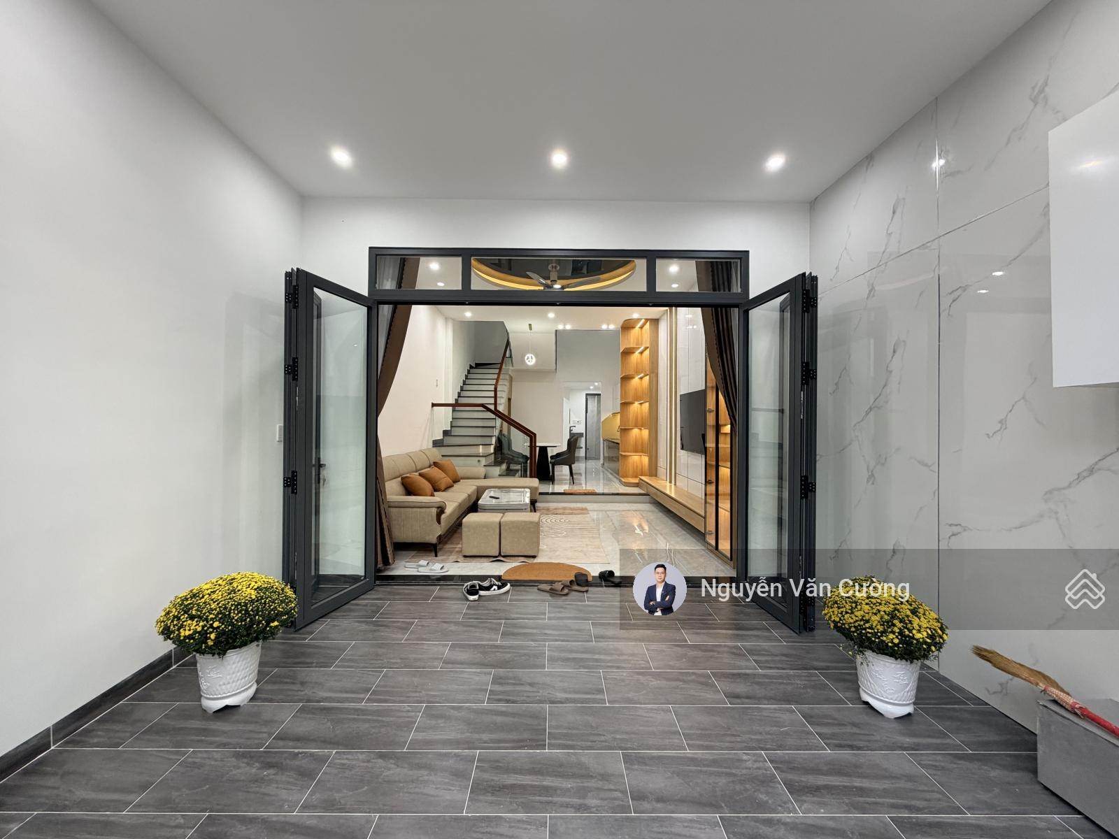 Nhà Mới Đón Tết !! Bán Nhà 3 Tầng MT Cao Xuân Huy Ngay Cạnh ĐH Ngoại Ngữ, Full Nội Thất Ở Ngay