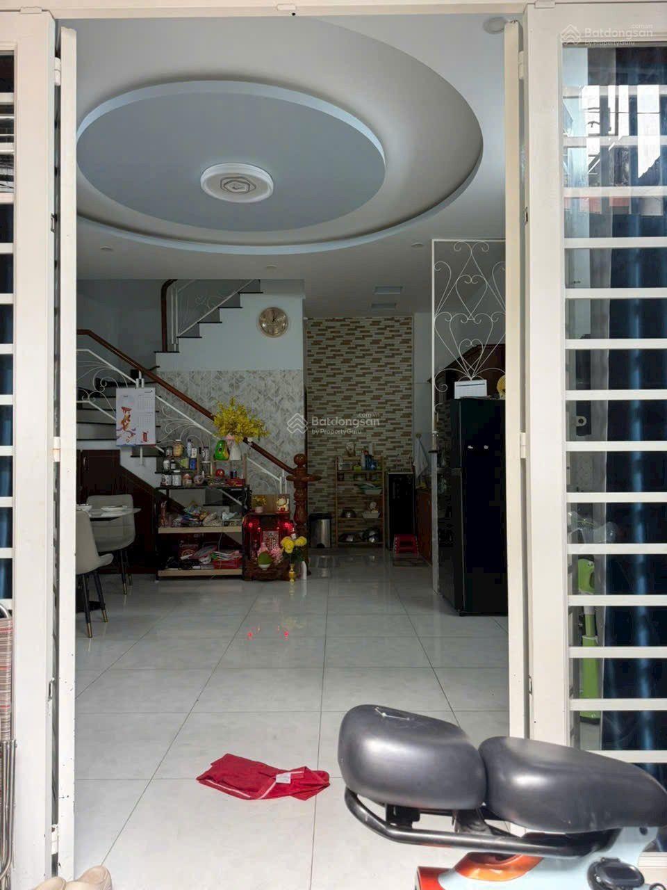 5ty8 thương lượng chính chủ định cư nên cần bán lại căn nhà xá mặt tiền đường Phạm Thế Hiển P4Q8