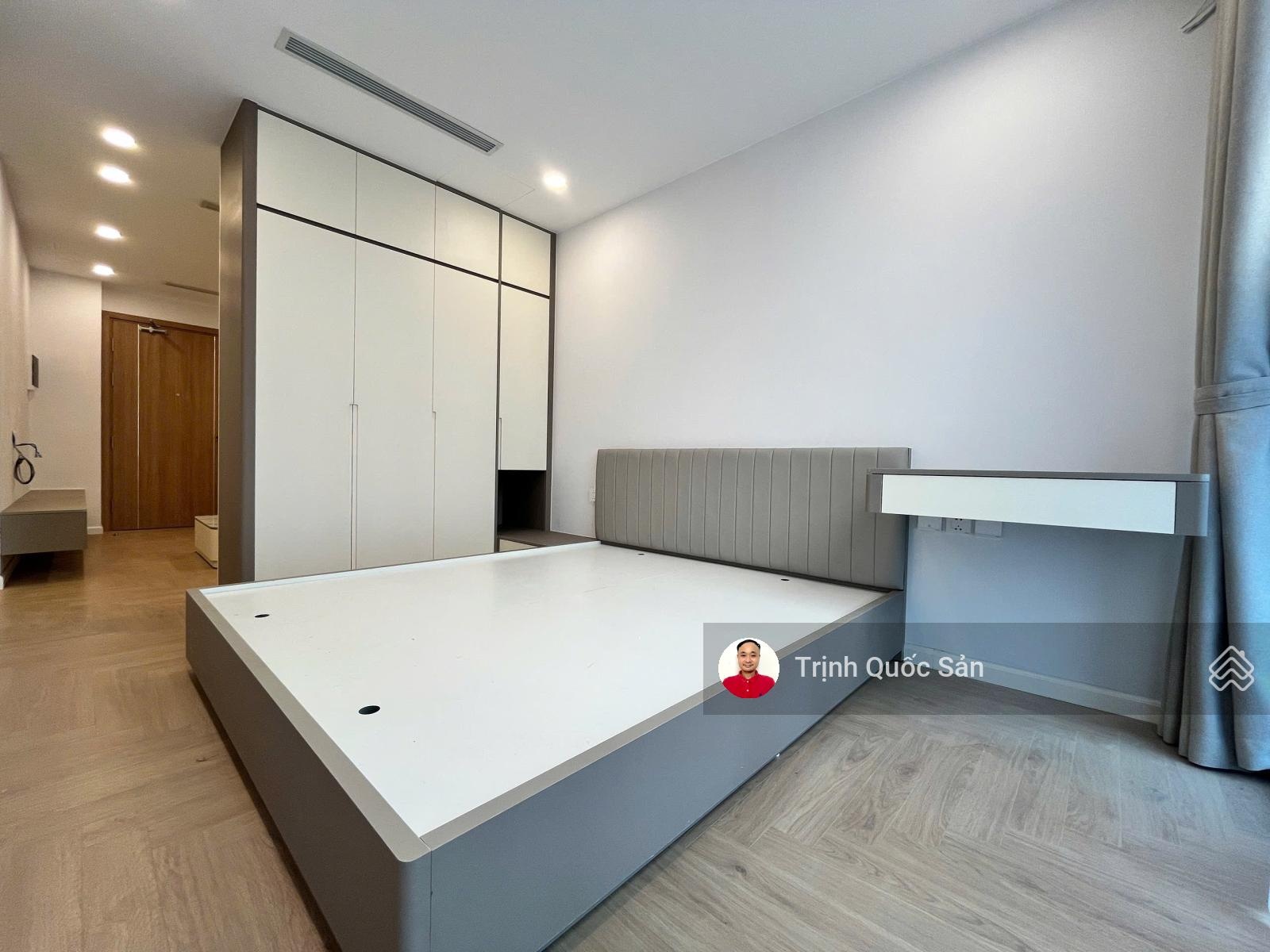 Rẻ Nhất . Cho thuê The Ninety - căn Studio 35m, Full ( Y Ảnh ) 13 triệu . LH 0,942 .00,6856