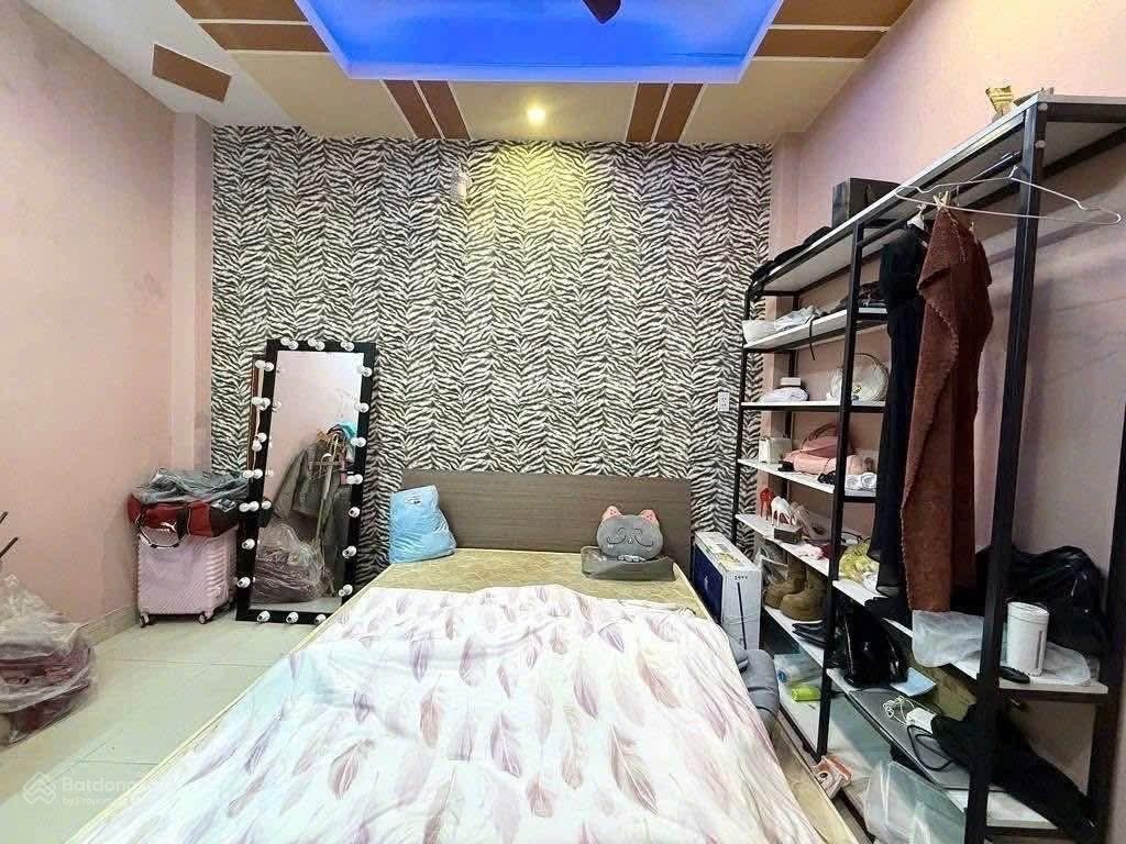 Nhà đúc 3 tầng 4PN HXH mới đẹp tại Bùi Quang Là P12 GV chỉ 5,45ty