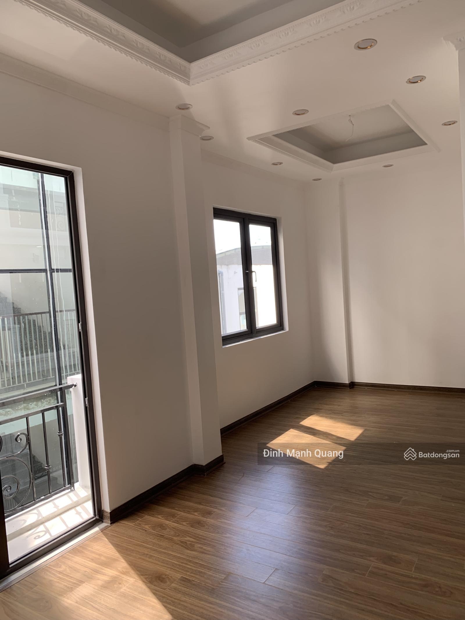 Chính chủ bán nhà Trích Sài - 45m2 - mặt tiền 5m - ngõ độc lập - 9 tỷ