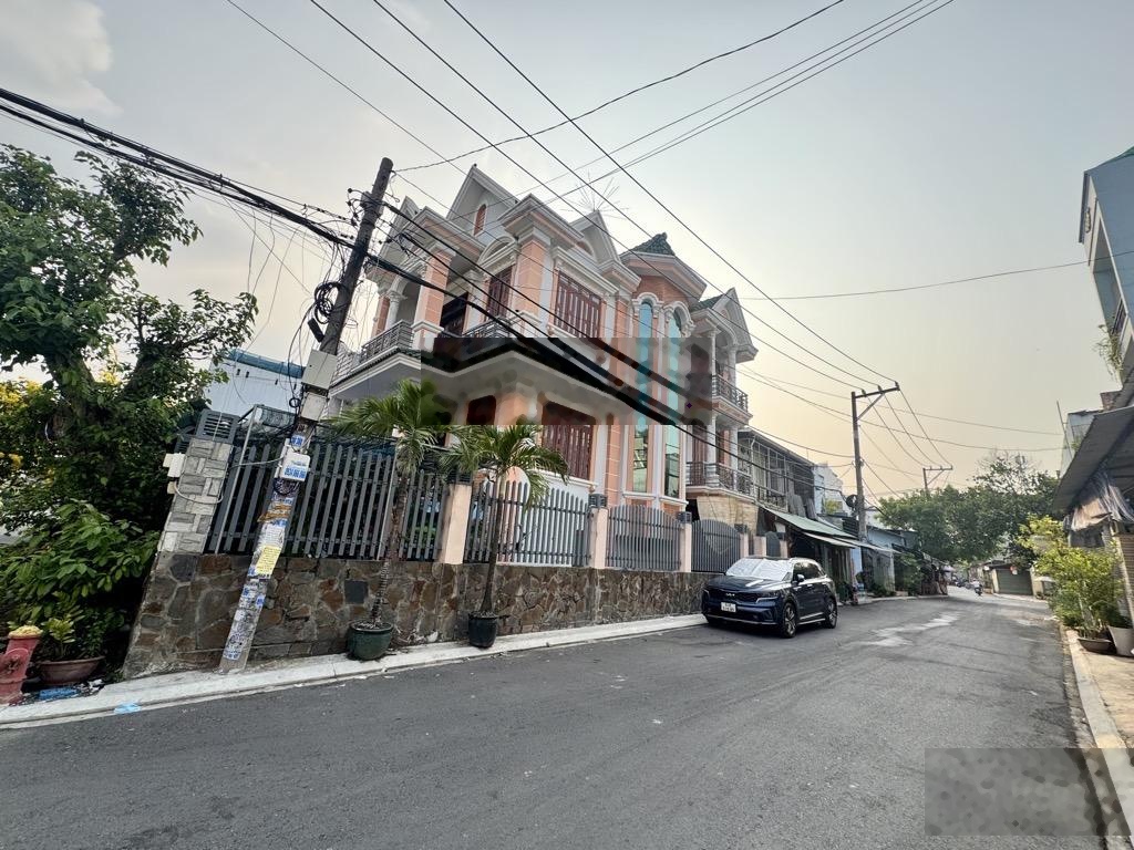 Biệt thự 2mt đường nguyễn thị thơi. Gần chợ , nhà thi đấu quận 12. 8,4*18 3lầu. K lộ giới. 13,5tỷ