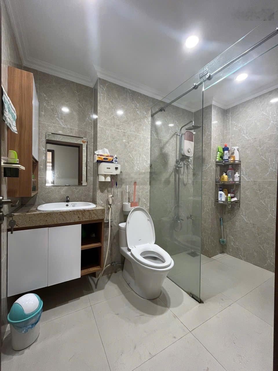 Cho thuê căn hộ hưng phú 2pn full nt