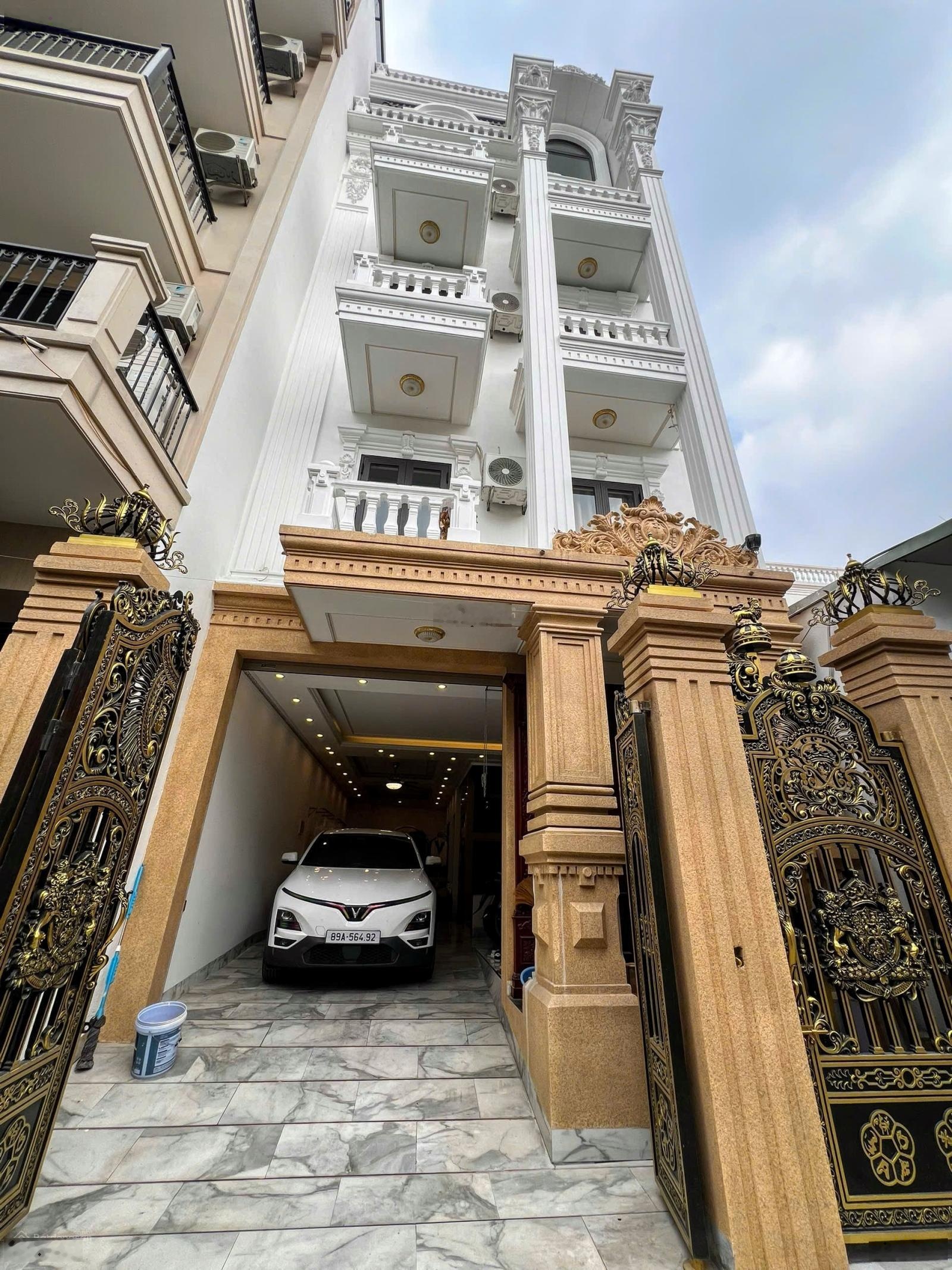 Siêu phẩm nhà phố việt hưng - láng giềng vinhomes riverside - 100m2 x 6 tầng thang máy chỉ 23.5tỷ