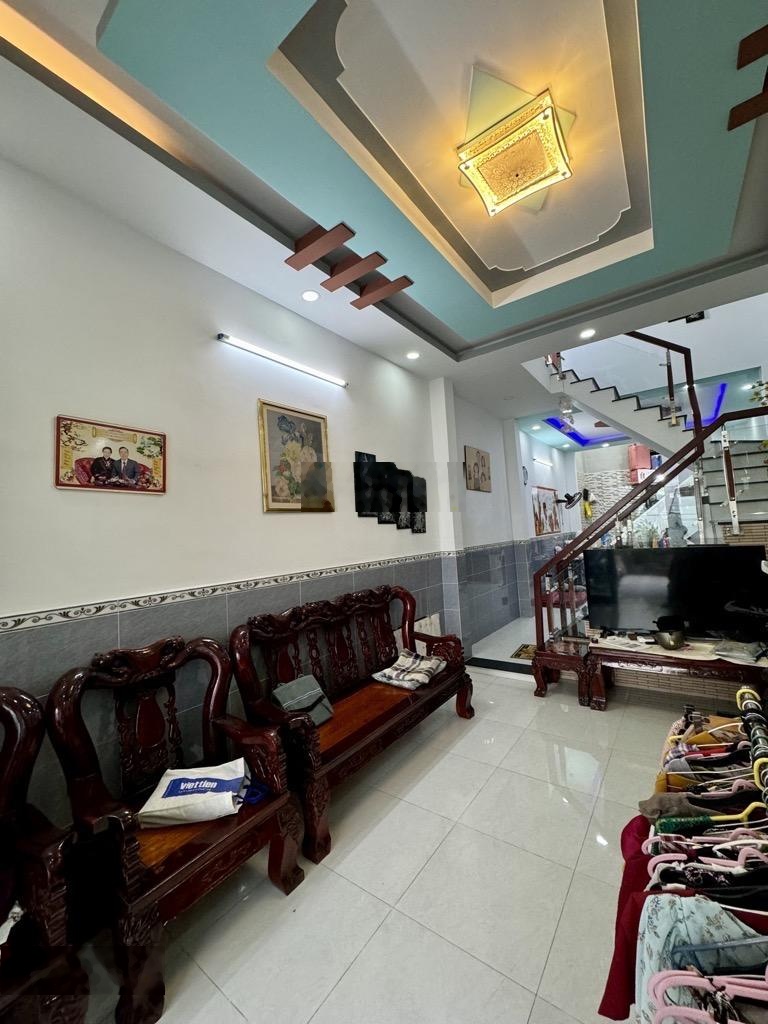 SIÊU PHẨM NHÀ MỚI 2 TẦNG ĐÔNG HƯNG THUẬN 02 Q.12 5ty1 Hẻm ba gác cách 15m ra mặt tiền