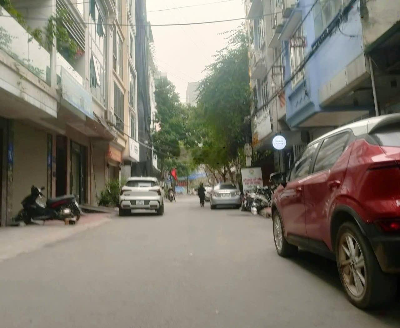 Đầu tư, kinh doanh Đội Cấn, Ba Đình, ô tô tải đỗ cửa ngày đêm, 2 mặt ngõ, mặt tiền to, 50m, 13 tỷ