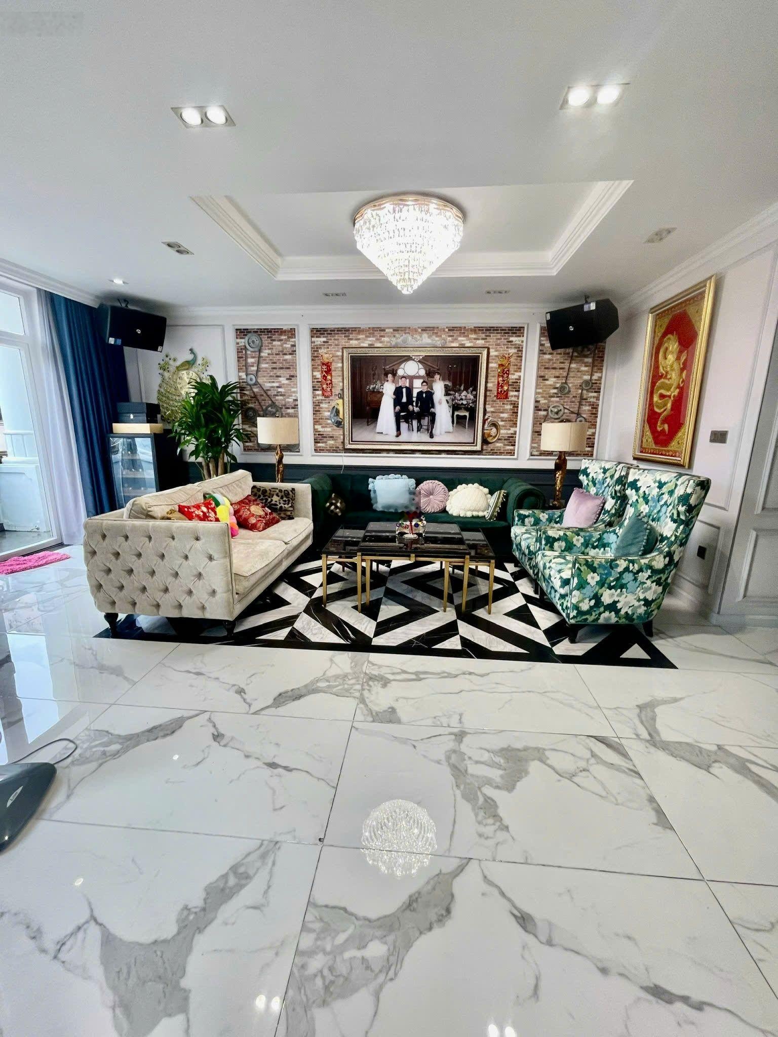 Bán Villa Đường Hồ Văn Huê 114m² 6 tầng - 39.9 tỷ - biệt thự vip vàng phú nhuận