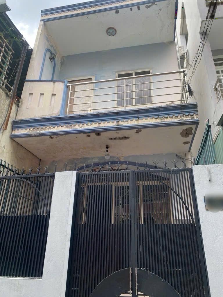 Ngay ngã tư phú nhuận - chính chủ lâu đời 2 tầng 70m2 (3.8m x 18m) - xe hơi 1 trục - tiện xây mới