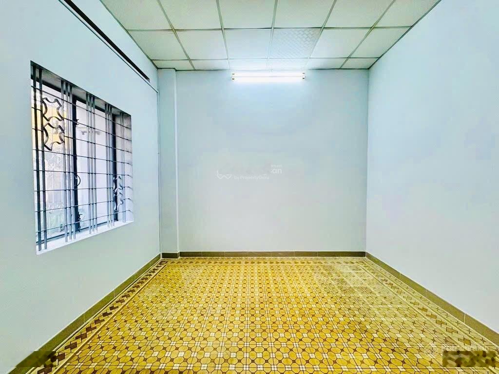 Hẻm xe hơi - đào duy anh thông hồng hà - khu cán bộ ~ 50m2 - 2tầng btct - sát mặt tiền - giá 9.7