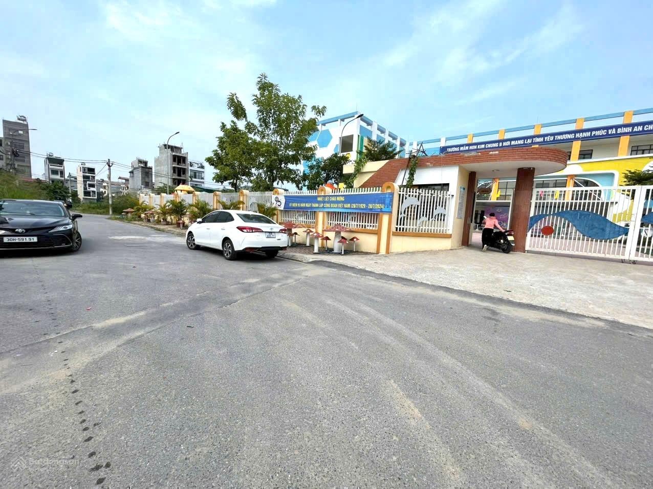 Bán đất - Lai Xá - Nhổn - cạnh vành đai 3.5 - 75m2 - MT 5m - vỉa hè KD - giá rẻ đầu tư