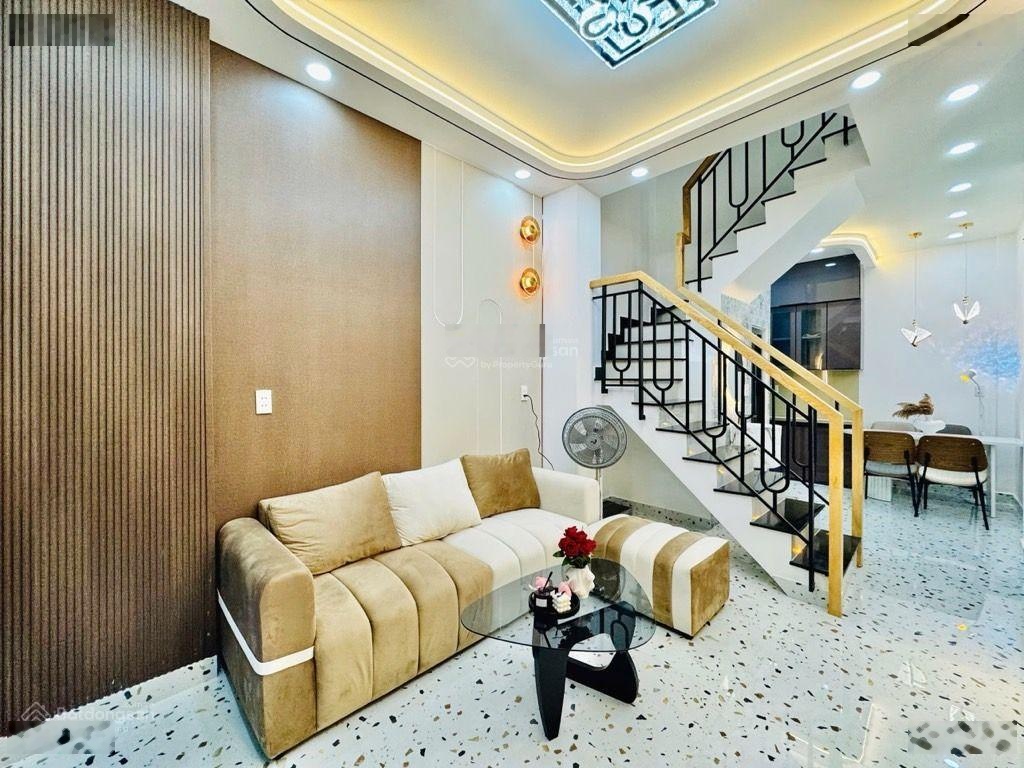 Nhà đẹp ở ngay đón Tết, Hoàng Hoa Thám Phú Nhuận, DT 35m2 x 4 tầng, 7.25 tỷ TL