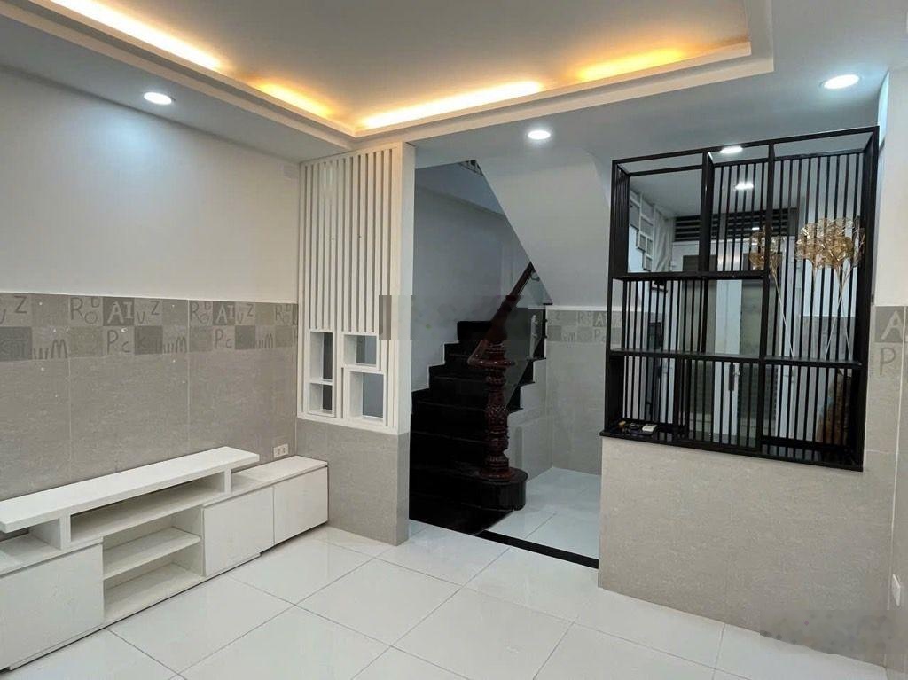 Bán nhà 5 tầng đường hồ bá kiện quận 10 sát cư xá bắc hải giá 8.4 t.y