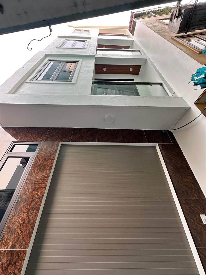 Bán nhà Trạm Trôi, Hoài Đức, ô tô đỗ cổng, 42m2, giá 4.5 tỷ