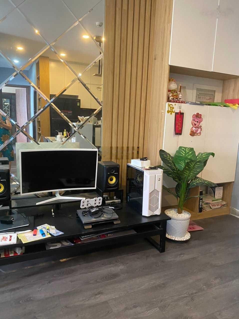 Bán nhanh căn 78m2 2PN 2WC, full nội thất đẹp. Liên hệ 0974025893