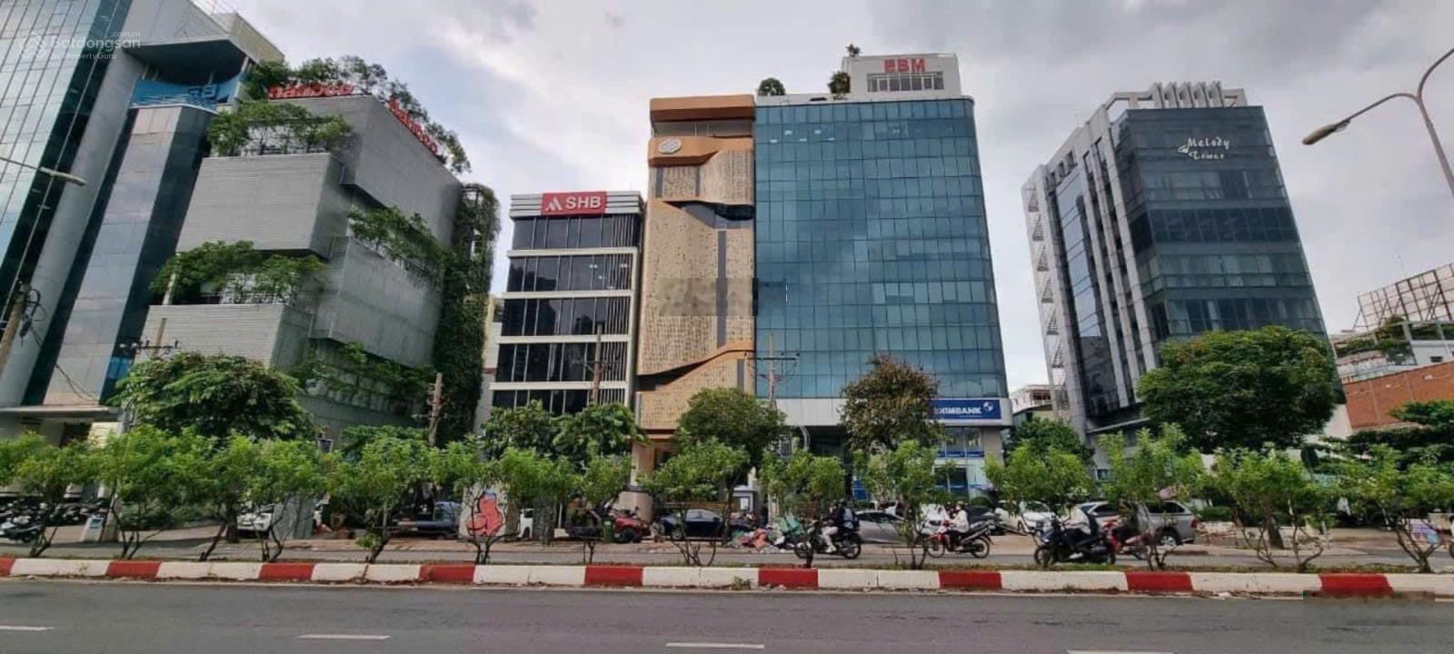 Bán gấp tòa nhà VP mặt tiền ngay Nguyễn Gia Trí ,Bình Thạnh 8,2x34m Hầm 7 tầng HĐT 400 tr Giá 85 tỷ