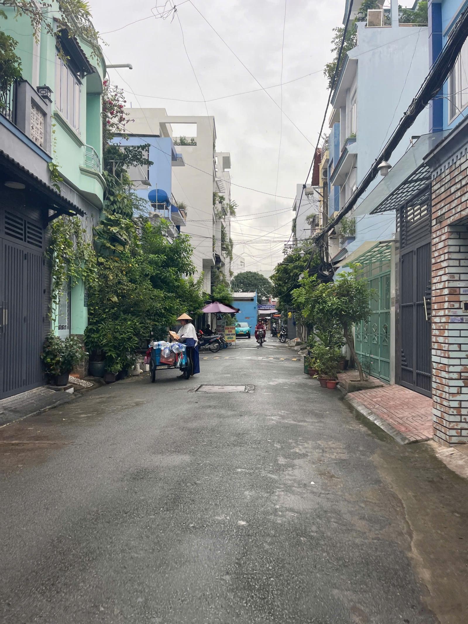 Nhà 4 tầng hẻm 7m, 186/8 Vườn Lài, phường Tân Thành, quận Tân Phú. DT: 4x12m. Giá: 8 tỷ