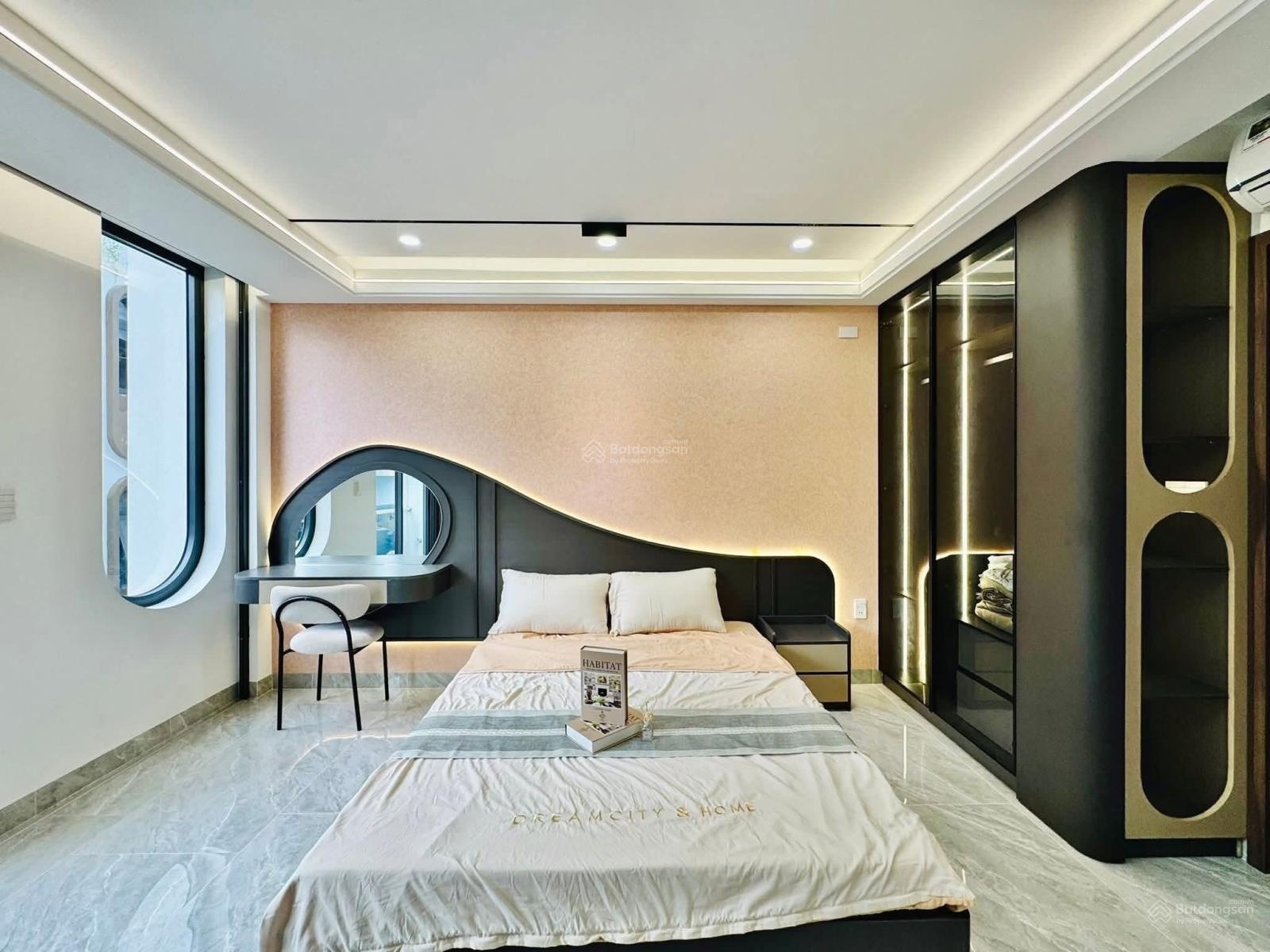 Bán nhà 60m2/4tỷ9 đường tôn thất thuyết p3 q4 sổ hồng riêng chính chủ hẻm xe hơi