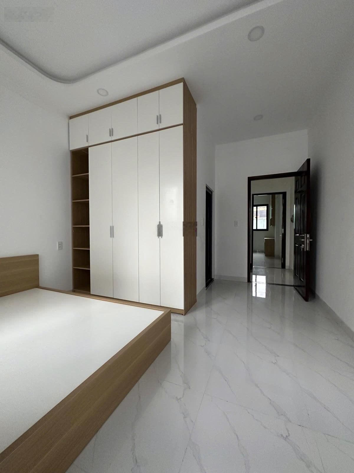 Bán nhà hẻm xe hơi Kha Vạn Cân - Thủ Đức, chỉ 6.1 tỷ, 51m2, 2PN, 3 WC, ở ngay